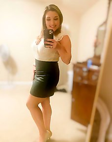 Amateur MILF Private Pics