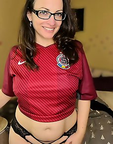 Amateur MILF Private Pics