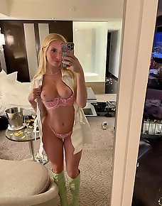 Amateur MILF Private Pics