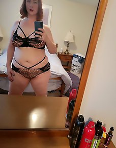 Amateur MILF Private Pics