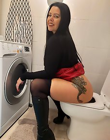 Amateur MILF Private Pics