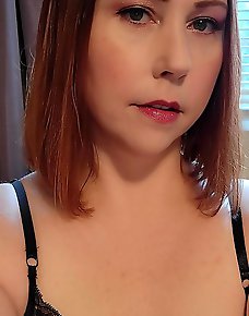 Amateur MILF Private Pics