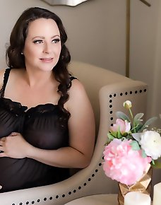 Amateur MILF Private Pics