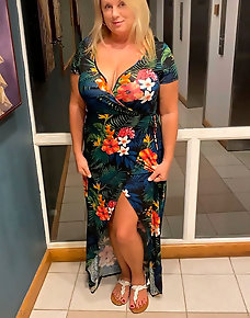 Amateur MILF Private Pics