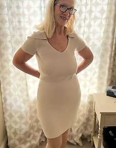 Amateur MILF Private Pics