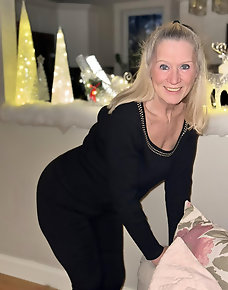 Amateur MILF Private Pics