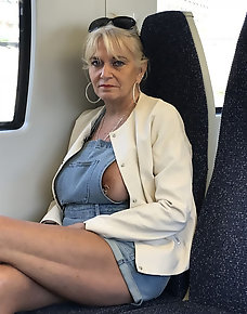 Amateur MILF Private Pics