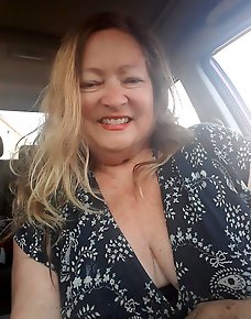 Amateur MILF Private Pics