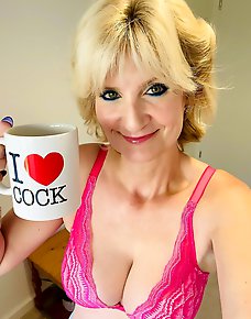 Amateur MILF Private Pics