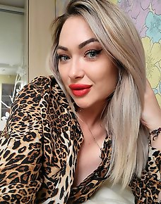 Amateur MILF Private Pics