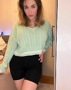 Amateur MILF Private Pics