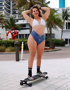 Amateur MILF Private Pics