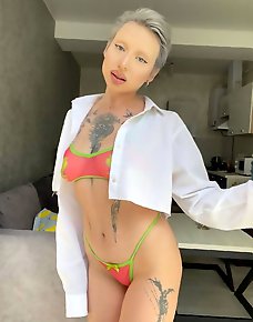 Amateur MILF Private Pics