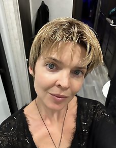 Amateur MILF Private Pics