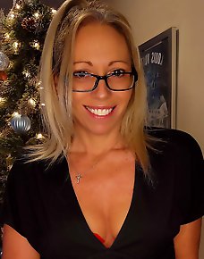 Amateur MILF Private Pics