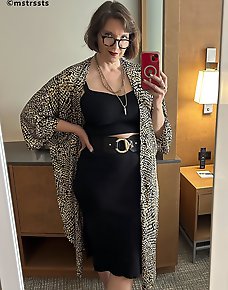 Amateur MILF Private Pics