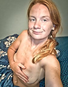 Amateur MILF Private Pics