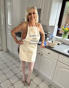 Amateur MILF Private Pics