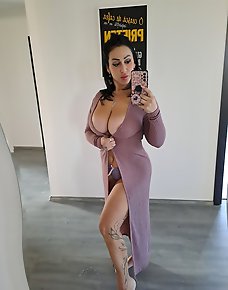 Amateur MILF Private Pics