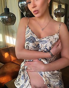 Amateur MILF Private Pics