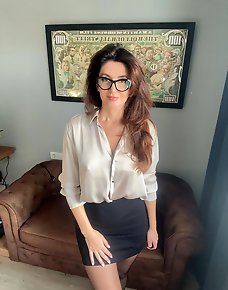 Amateur MILF Private Pics