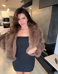 Amateur MILF Private Pics