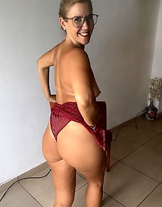 Amateur MILF Private Pics