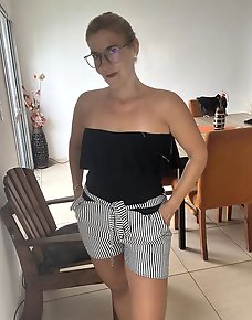 Amateur MILF Private Pics