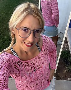Amateur MILF Private Pics