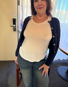 Amateur MILF Private Pics