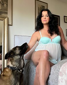 Amateur MILF Private Pics