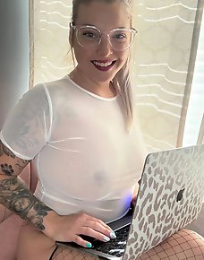 Amateur MILF Private Pics