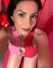 Amateur MILF Private Pics