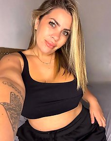 Amateur MILF Private Pics
