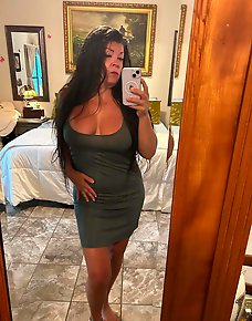 Amateur MILF Private Pics
