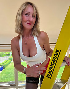 Amateur MILF Private Pics