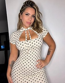 Amateur MILF Private Pics