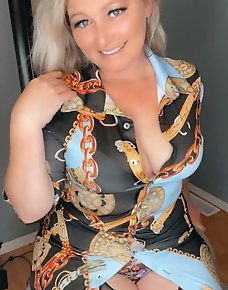 Amateur MILF Private Pics